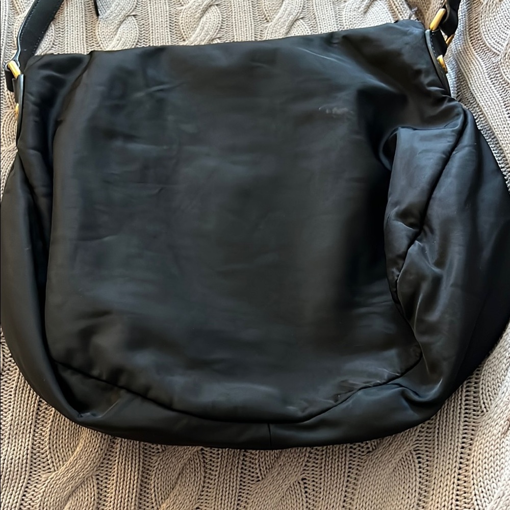 Marc By Marc Jacobs Black Shoulder Bag with Adjustable Strap and Flap Closure - Picture 2 of 6